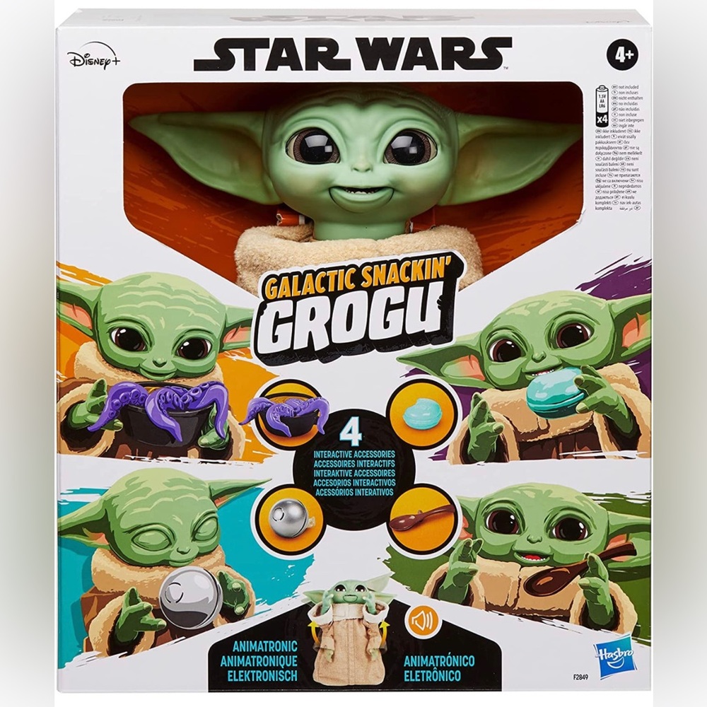 Galactic Snackin' Grogu Star Wars Mandalorian Animatronic Toy Interactive Disney